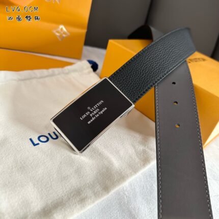 Louis Vuitton belt matching design uses high-quality electroplated hardware