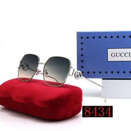 Gucci Silver and Black Gradient Square Frame Sunglasses Fashionable