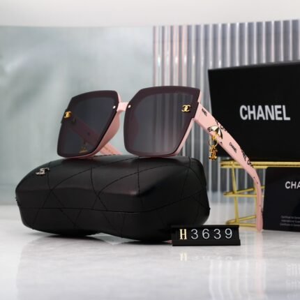 Chanel square pink border and gradually black fashionable sunglasses