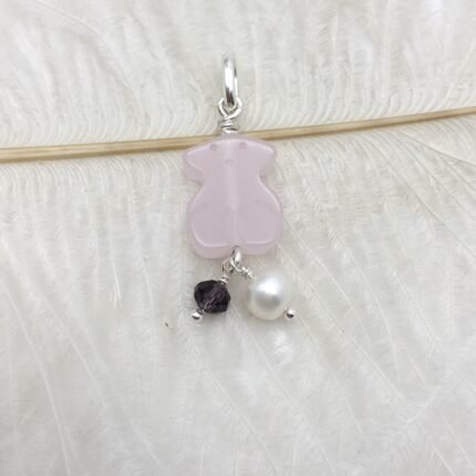 Suitable for wearing fashionable pendants in various places, versatile and personalized