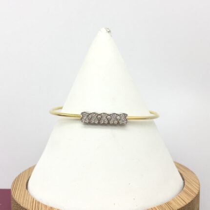 Bracelet versatile and personalized, suitable for wearing in various places, fashionable