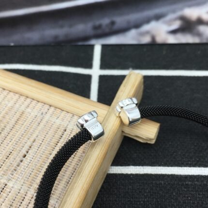 Bracelet versatile and personalized, suitable for wearing in various places, fashionable