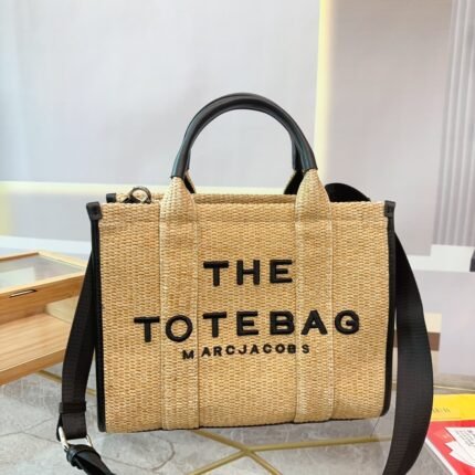 New fashionable and trendy vacation style woven tote bag, suitable for daily holiday gatherings