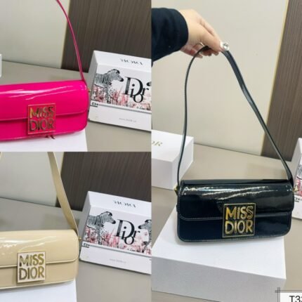 Flip up armpit bag is fashionable and easy to hold. It doesn't look old and looks great. It's a great addition to your beauty and temperament. I love this calm and elegant style so much